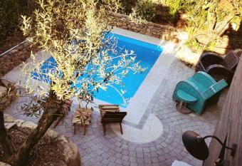 Cottages du Valcoquet has Balcony rooms