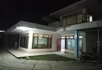 Fitri Homestay has Balcony rooms