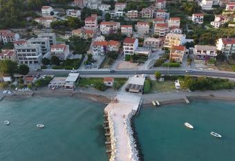 Apartmani Toni Du  e has Balcony rooms