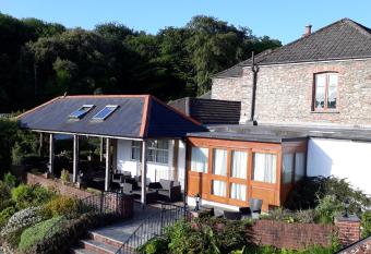 The Liscawn allows 18 year olds to book a room