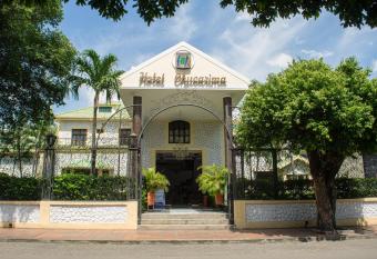 Hotel Chucarima allows 18 year olds to book a room