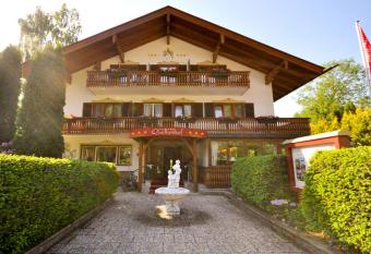 Hotel Quellenhof has Balcony rooms
