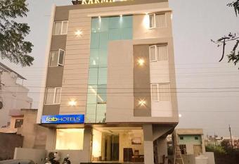 Collection O Hotel Karma Inn allows 18 year olds to book a room