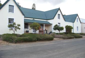 Lemontree Cottage has Balcony rooms