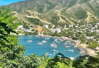 Tamarindo Beach hostel has Balcony rooms