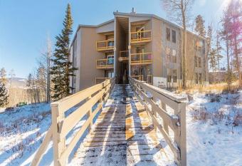 Treehouse #305, Building D by Summit County Mountain Retreats has Balcony rooms