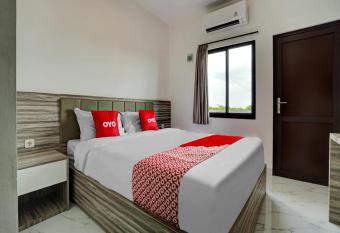 Super OYO 90164 La rissa Residence allows 18 year olds to book a room