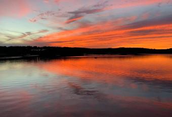 Waterfront Home with a View has Balcony rooms