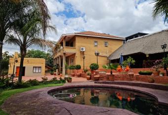 Casa De Jardim Guesthouse has Balcony rooms
