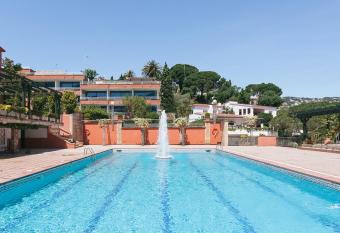 El Trull Apartaments has Balcony rooms