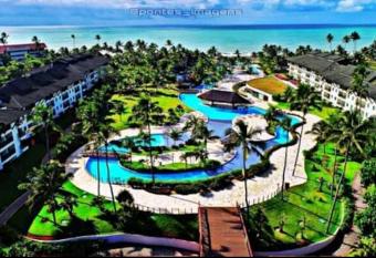 Beach Class Resort Muro Alto has Smoking/Balcony rooms