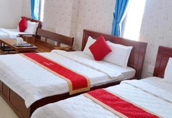 Anh Tu   n Hotel & Coffee - Pleiku, Gia Lai has Balcony rooms