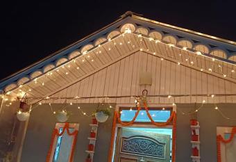 SASHI HOME a Cupid Destination has Balcony rooms