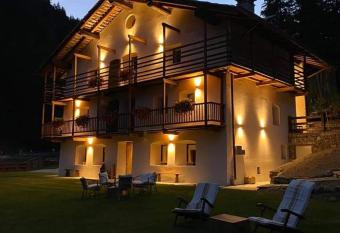 FORESCH HUS CHAMBRES D HOTES has Balcony rooms