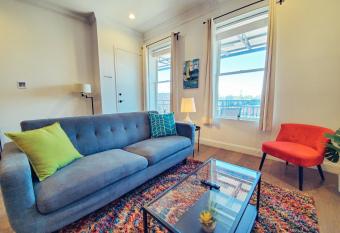 FRONTDESK 1910 E 7th Ave Apts Historic Ybor Tampa has Balcony rooms