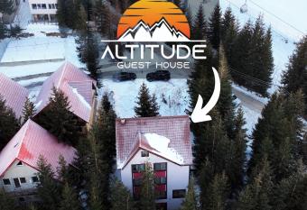 Altitude Guest House Ranca has Balcony rooms