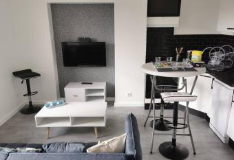 L   l  gance d Oslo allows 18 year olds to book a room