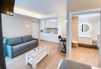 Apartamentos Kai has Balcony rooms