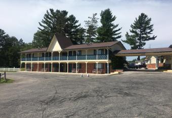 Waterway Inn allows 18 year olds to book a room