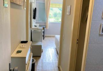 Flat Cavalinho Branco - Apto 509 has rooms with a private hot tub