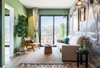 Mr. Soof - By TLV2GO has Balcony rooms