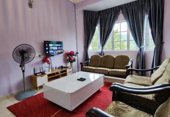 A ONE Holiday Apartment has Balcony rooms