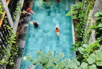 VernalHome Boutique Danang has Balcony rooms