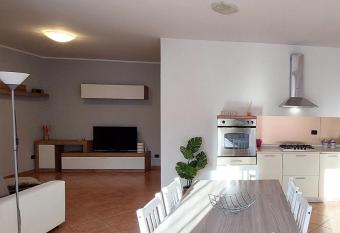 L Aquila City Center Home 1 allows 18 year olds to book a room