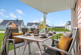 Ostseeskipper 56 allows 18 year olds to book a room