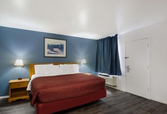 Rodeway Inn and Suites Sidney Historic Downtown I-80 has Balcony rooms