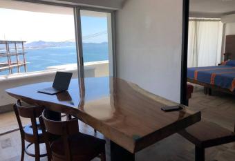 SUITE 60 DELUX has Balcony rooms