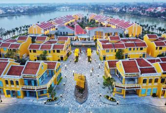 Hoi An Memories Resort & Spa allows 18 year olds to book a room