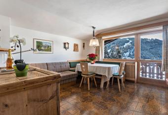 Panoramico Haus Forelle has Balcony rooms