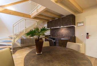 Hotel-Jakobslust allows 18 year olds to book a room