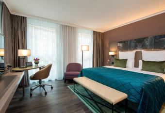 Leonardo Royal Hotel N  rnberg allows 18 year olds to book a room