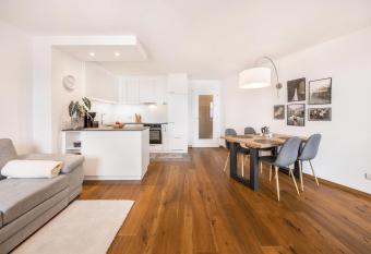 Apartment 10 V  ls has Balcony rooms