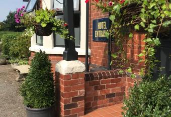 Rowton Poplars Hotel allows 18 year olds to book a room