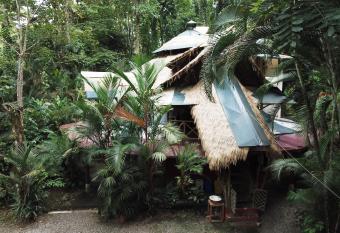 Se Ua has Balcony rooms