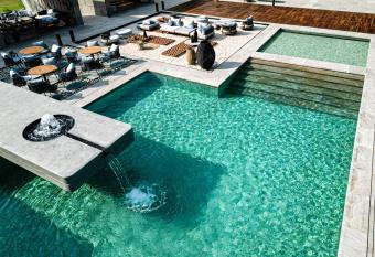 Naturoville Resort has Smoking/Balcony rooms