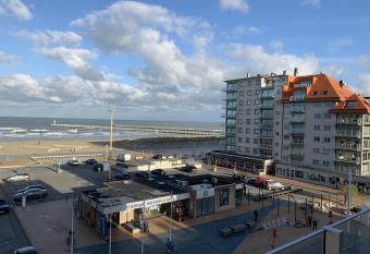 Mare Nostrum 0402 has Balcony rooms