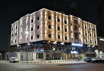 Oriental Residence has rooms with a private hot tub