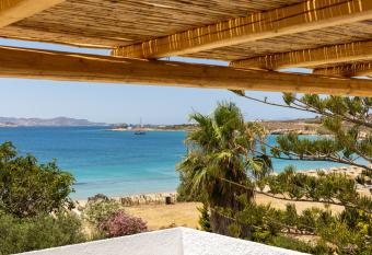 Omilos Beachfront House has Balcony rooms