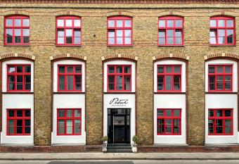 Boutiquehotel Petuh allows 18 year olds to book a room