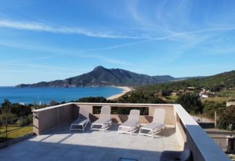 ALELCA DOMO has Balcony rooms