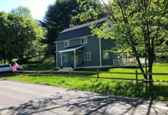 1st Class Rentals Cooperstown New 3 Bedroom House has Balcony rooms