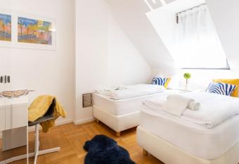 Duplex Apartment Kvaternik Square allows 18 year olds to book a room