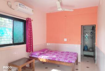 Shree Samarth Krupa Cottage Revdanda has Smoking/Balcony rooms