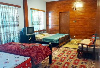 Bhurban valley guest house has Balcony rooms