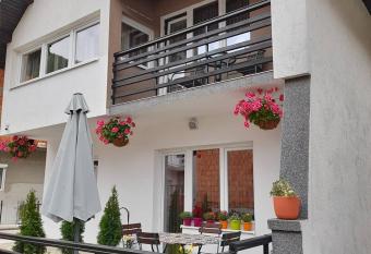 Apartmani Ajanovic has Balcony rooms