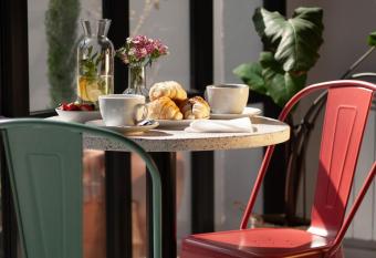 Huli B&B allows 18 year olds to book a room